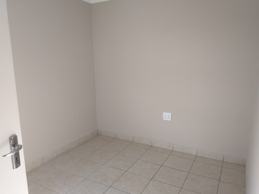 To Let 2 Bedroom Property for Rent in Burgundy Estate Western Cape